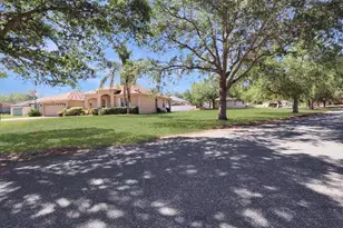 12929 Regiment Dr, Grand Island, FL 32735 - Photo 8