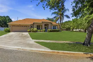 12929 Regiment Dr, Grand Island, FL 32735 - Photo 6