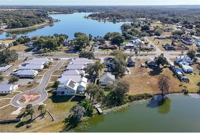 260 S Central Avenue, Umatilla, FL 32784 - Photo 36