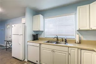 260 S Central Ave, Umatilla, FL 32784 - Photo 24