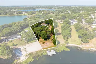 1505 E Crooked Lake Dr, Eustis, FL 32726 - Photo 22