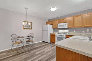 288 Starr Ln, The Villages, FL 32162 - Photo 8