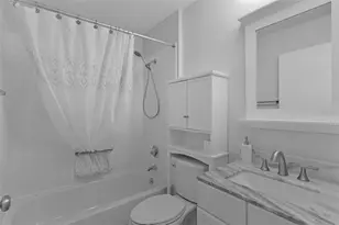 206 Desota Ct, The Villages, FL 32159 - Photo 24