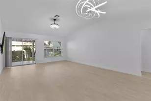 206 Desota Ct, The Villages, FL 32159 - Photo 10