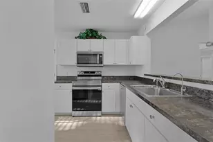 206 Desota Ct, The Villages, FL 32159 - Photo 12