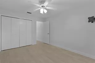206 Desota Ct, The Villages, FL 32159 - Photo 26