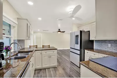 9806 Didrikson Drive, New Port Richey, FL 34655 - Photo 12