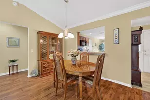 603 Evesborough Path, The Villages, FL 32163 - Photo 6