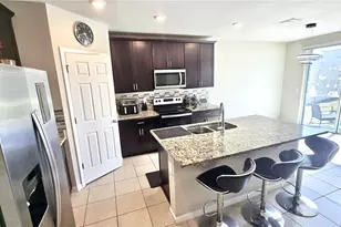 909 Cambridge Dr, Winter Haven, FL 33881 - Photo 6