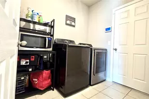 909 Cambridge Dr, Winter Haven, FL 33881 - Photo 12