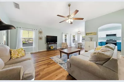 625 Willow Run Street, Minneola, FL 34715 - Photo 8