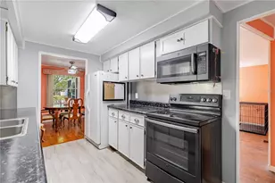 1026 Capella Dr, Tavares, FL 32778 - Photo 24