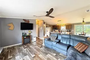 8108 Sergeant Pepper Dr, Howey in the Hills, FL 34737 - Photo 16
