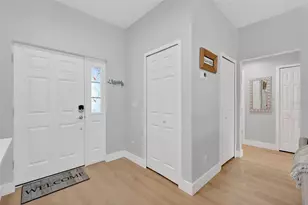 335 Vincent Dr, Mount Dora, FL 32757 - Photo 8