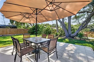 335 Vincent Dr, Mount Dora, FL 32757 - Photo 34