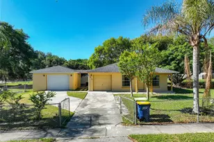 612 palmetto Dr, Mascotte, FL 34753 - Photo 2