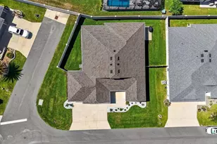1713 Robbins Rd, The Villages, FL 34762 - Photo 2