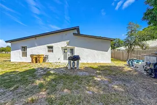 11426 Lakeview Dr, Leesburg, FL 34788 - Photo 34