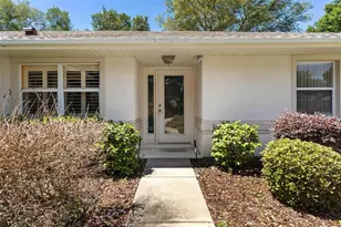 21905 King Alfred St, Leesburg, FL 34748 - Photo 4