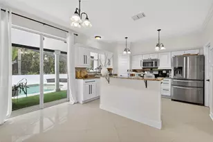 359 Pebble Ct, Minneola, FL 34715 - Photo 14
