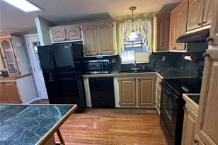 907 Orchid St, The Villages, FL 32159 - Photo 10
