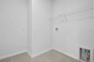 10693 NW Suncrest Loop, Port Saint Lucie, FL 34987 - Photo 16