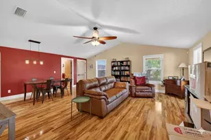5713 Lake St, Mount Dora, FL 32757 - Photo 4