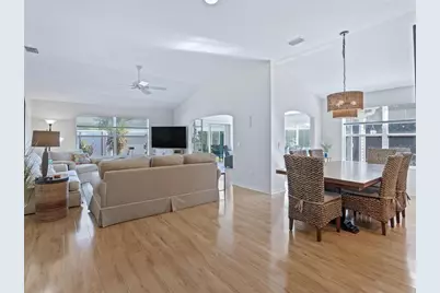 949 Tanglewood Place, The Villages, FL 32162 - Photo 10