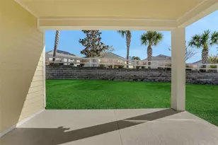 991 Fiesta Key Cir, Lady Lake, FL 32159 - Photo 10