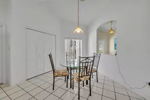 4936 Sawgrass Lake Cir, Leesburg, FL 34748 - Photo 14