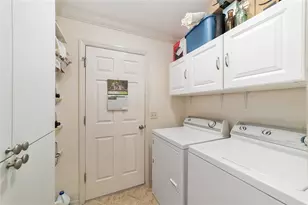 935 Kenova Ave, The Villages, FL 32162 - Photo 28