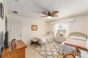 935 Kenova Ave, The Villages, FL 32162 - Photo 34