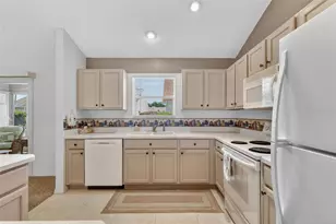 2430 Merida Cir, The Villages, FL 32162 - Photo 10