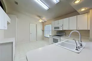 3675 Eversholt St, Clermont, FL 34711 - Photo 10