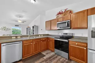 1362 Viola Ct, The Villages, FL 32163 - Photo 6