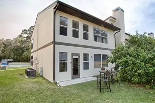 24104 Sandalwood Dr, Wildwood, FL 34785 - Photo 12