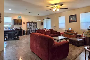 2653 Limerick Cir, Grand Island, FL 32735 - Photo 8