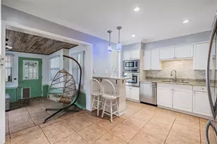 127 Connie Ave, Tampa, FL 33613 - Photo 16