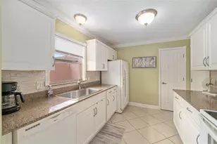 966 Avalon Ave, The Villages, FL 32159 - Photo 16