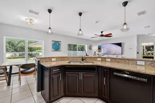 34040 Alameda Dr, Sorrento, FL 32776 - Photo 12