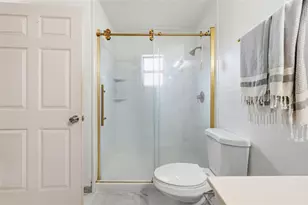 218 S East St, Leesburg, FL 34748 - Photo 14