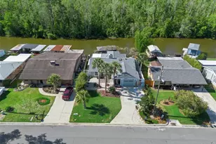 13502 Country Club Dr, Tavares, FL 32778 - Photo 38