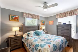 13502 Country Club Dr, Tavares, FL 32778 - Photo 20