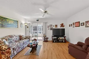 1806 Englewood St, The Villages, FL 32162 - Photo 14