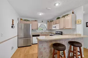 1806 Englewood St, The Villages, FL 32162 - Photo 8