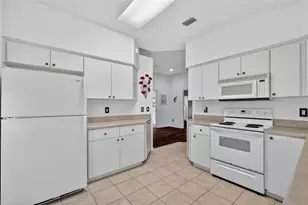 27545 Discover Ct, Leesburg, FL 34748 - Photo 16