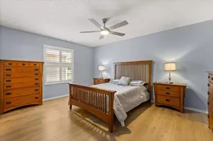 300 Varnville Way, The Villages, FL 32162 - Photo 16