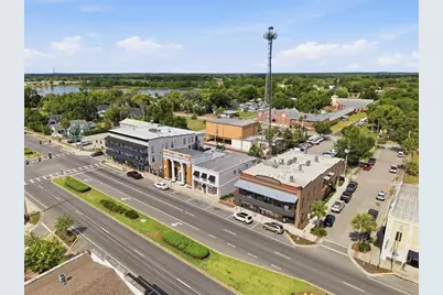 61 N Central Avenue, Umatilla, FL 32784 - Photo 10