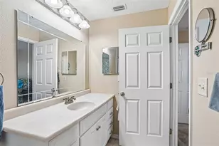 1274 N Palmetto Cir, Eustis, FL 32726 - Photo 18