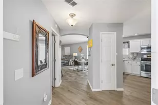 661 Sherwood St, The Villages, FL 32162 - Photo 4